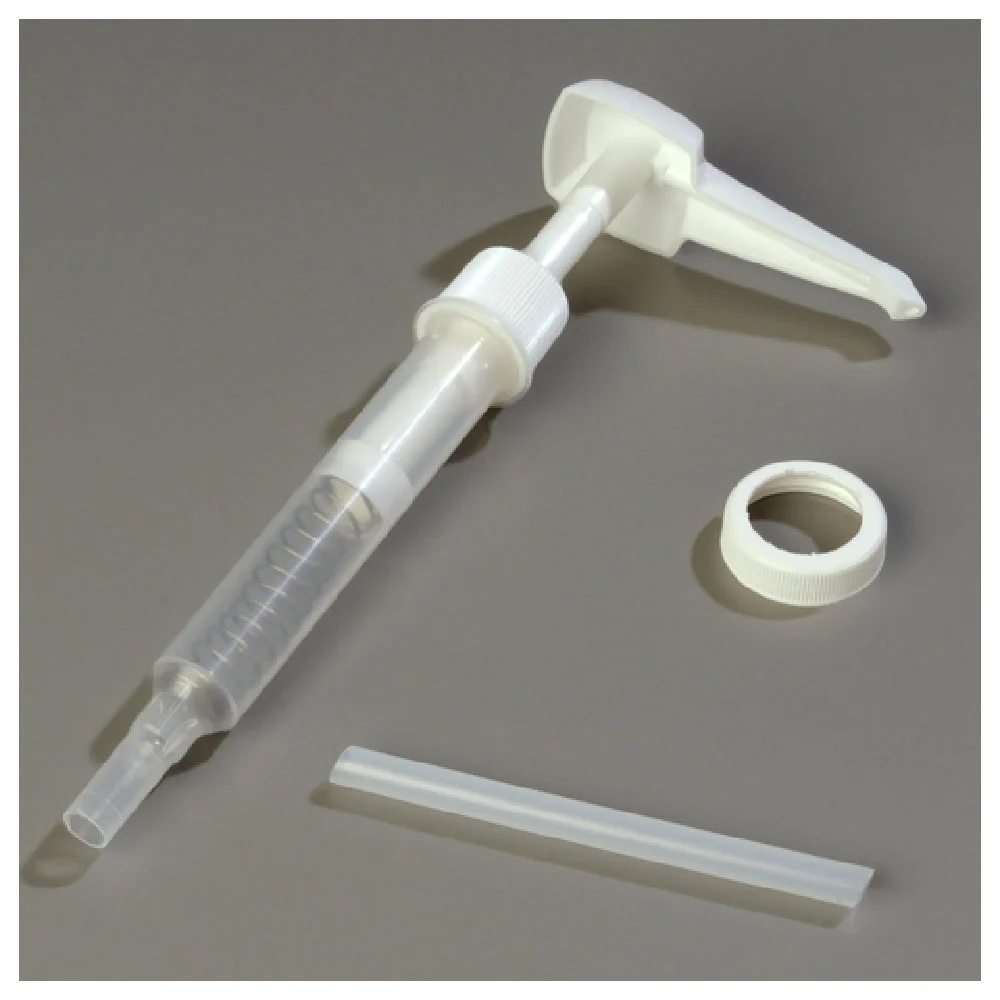 Carlisle 3831038P 1/2 to 1 Oz Condiment Pump Set Plastic with Lid White