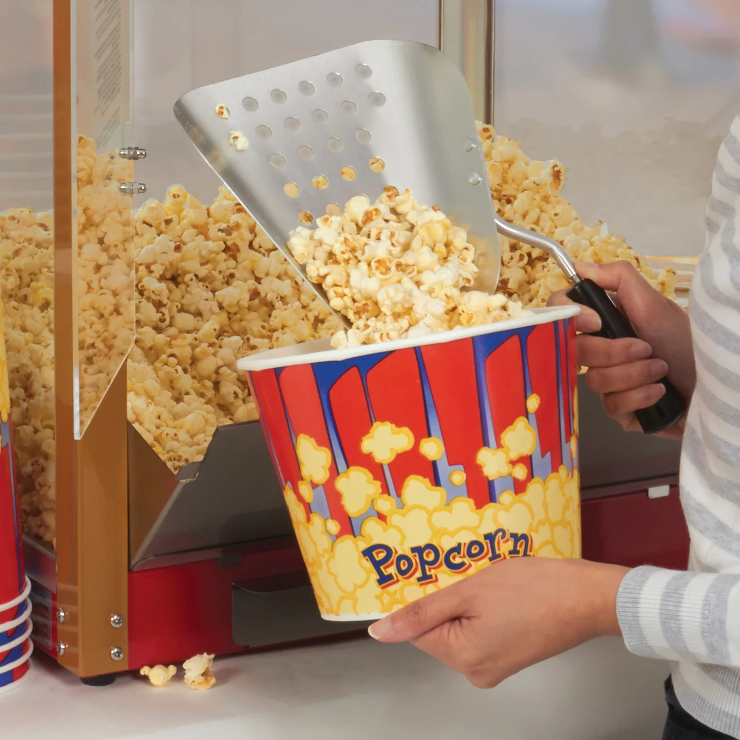 Winco 41430CS 130 Oz Benchmark Popcorn Tub Pack of 300 Tubs - Image 2