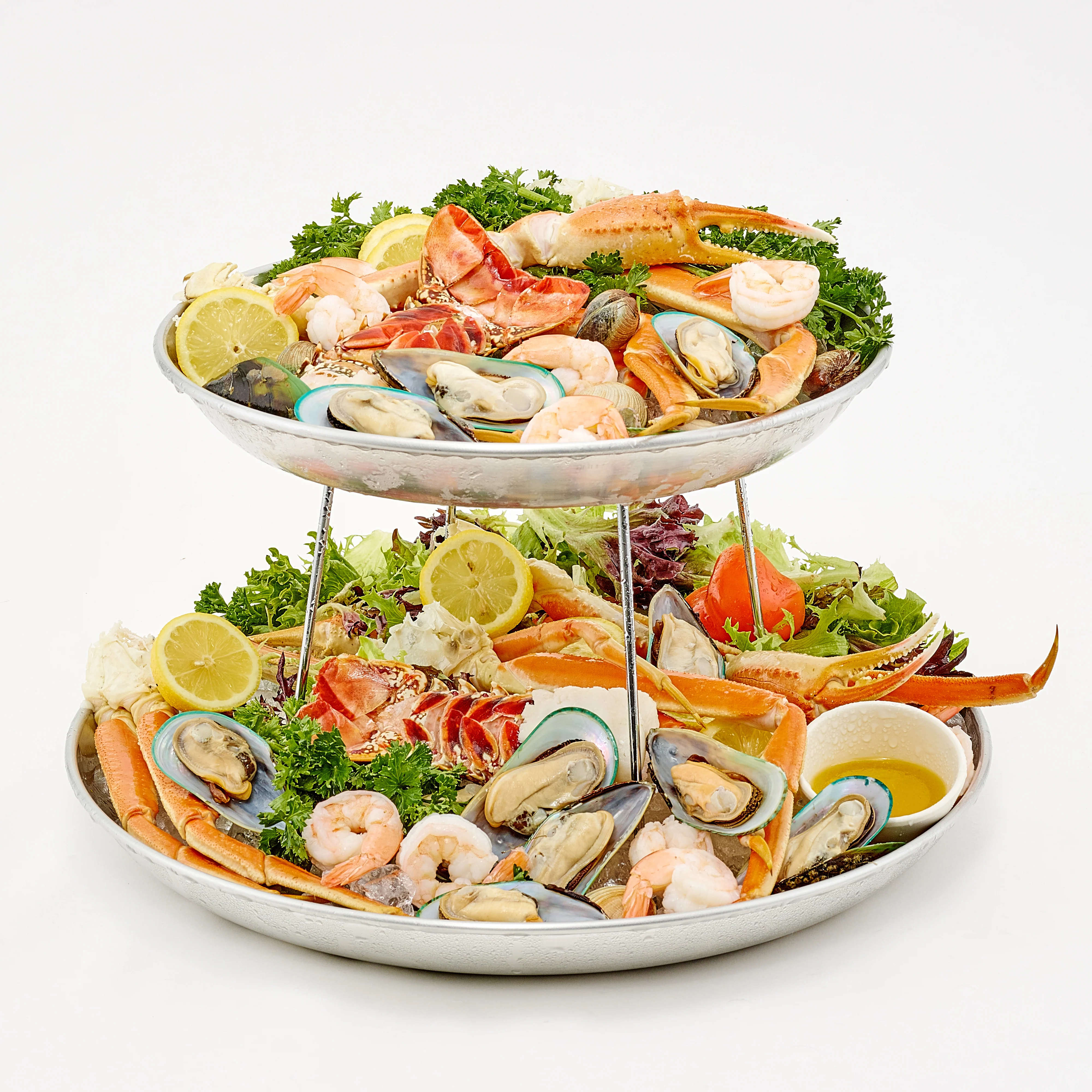 Winco ASFT-14 120 Oz Seafood Tray Brushed Aluminum Round 13-3/4 Inch - Image 4