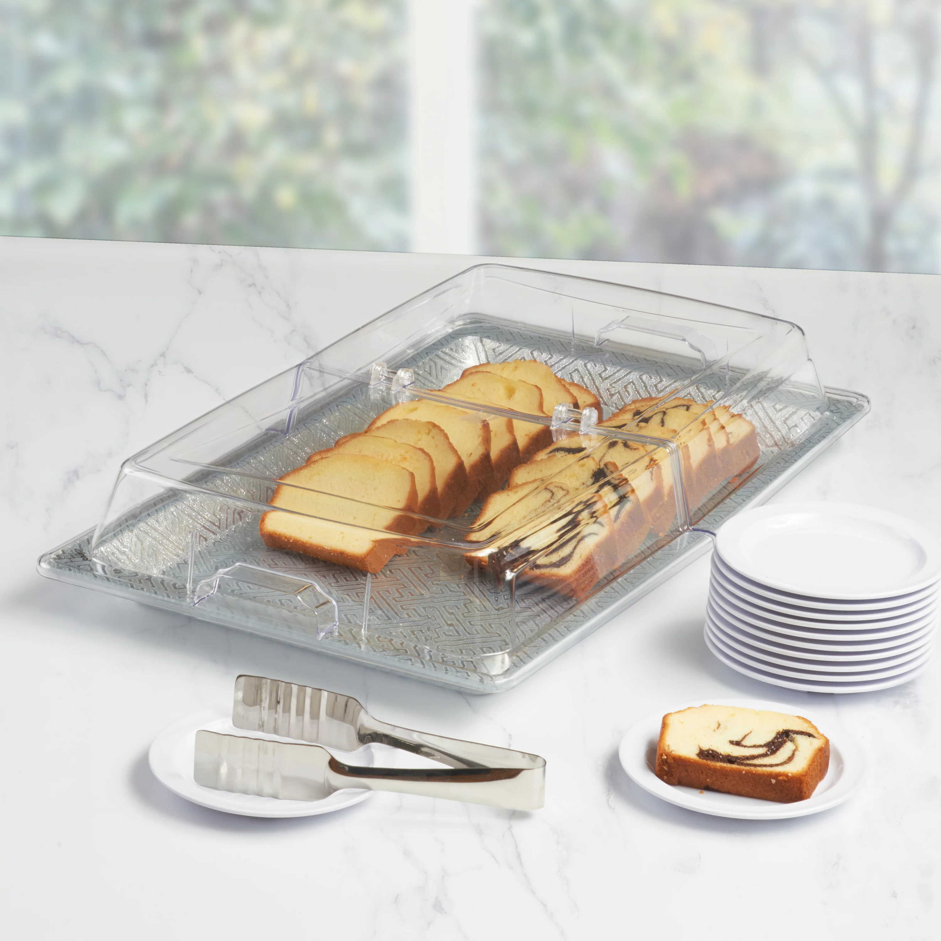 Winco AST-3S 20-3/4 Inch Display Tray Acrylic Silver with Snake Skin Texture - Image 3