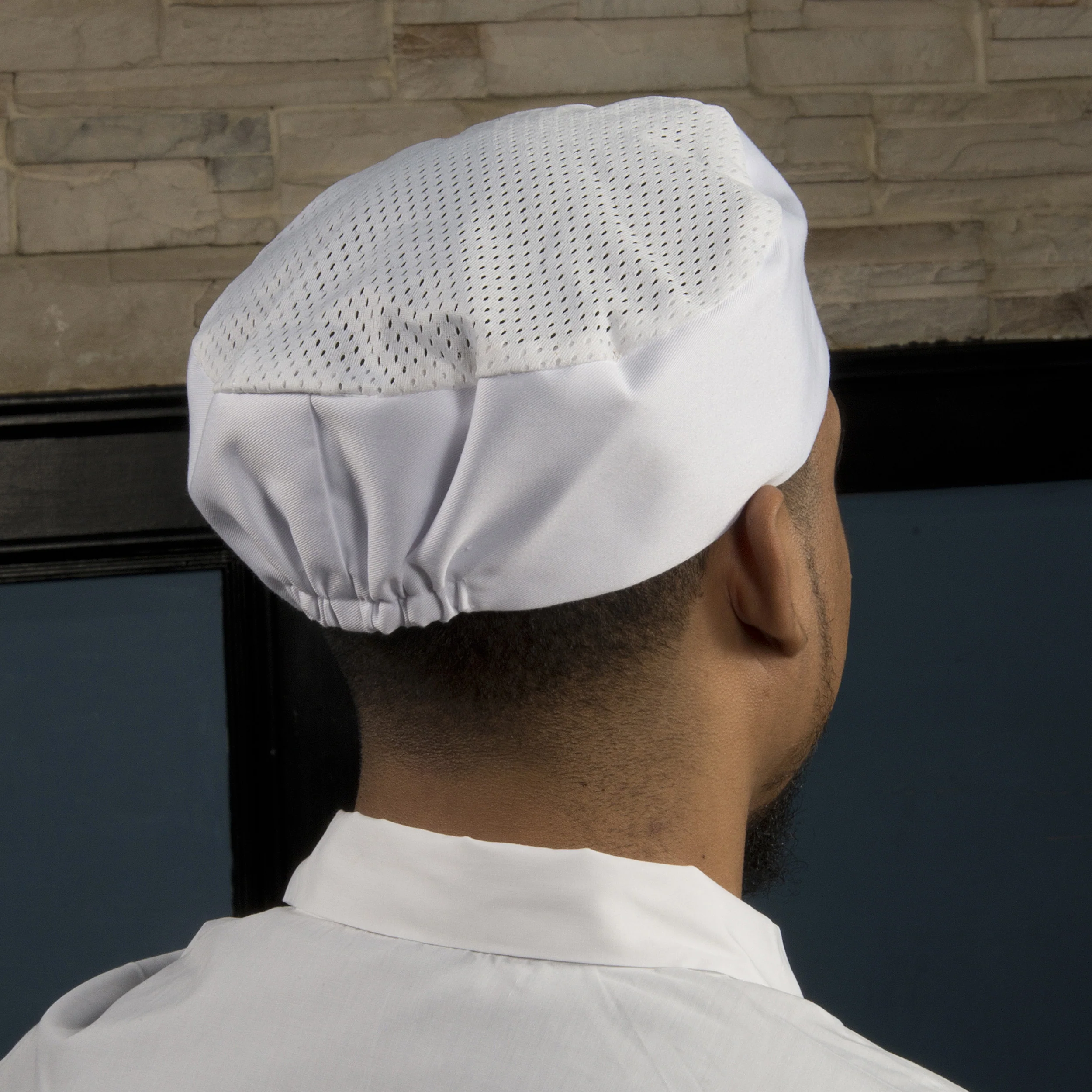 Winco CHPB-3WR Chef's Hat Ventilated Poly-Cotton Blend White - Image 6