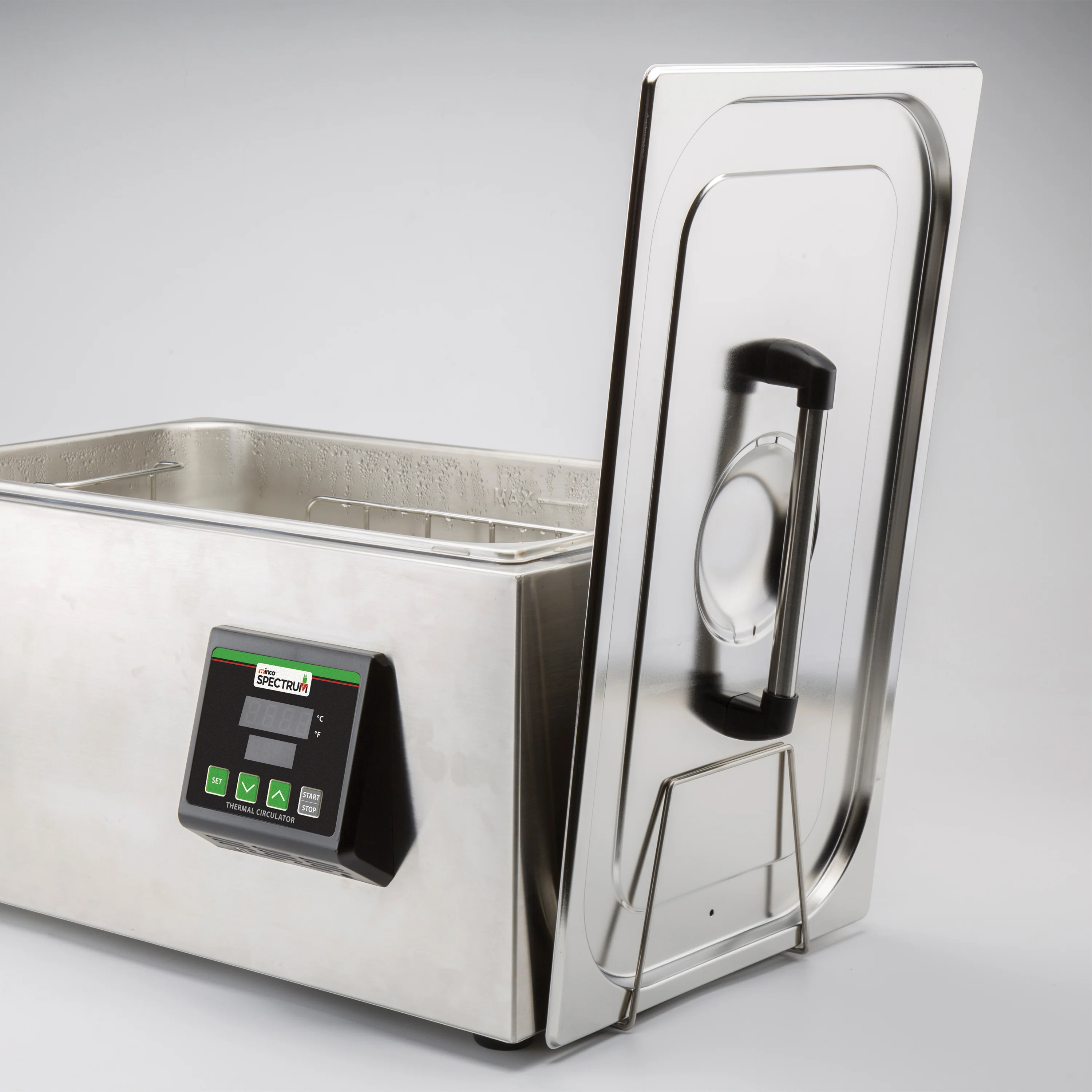 Winco ESVC-28D 26 Inch Water Bath System Electric Sous Vide Cooker with Digital Control Panel Stainless Steel - Image 4