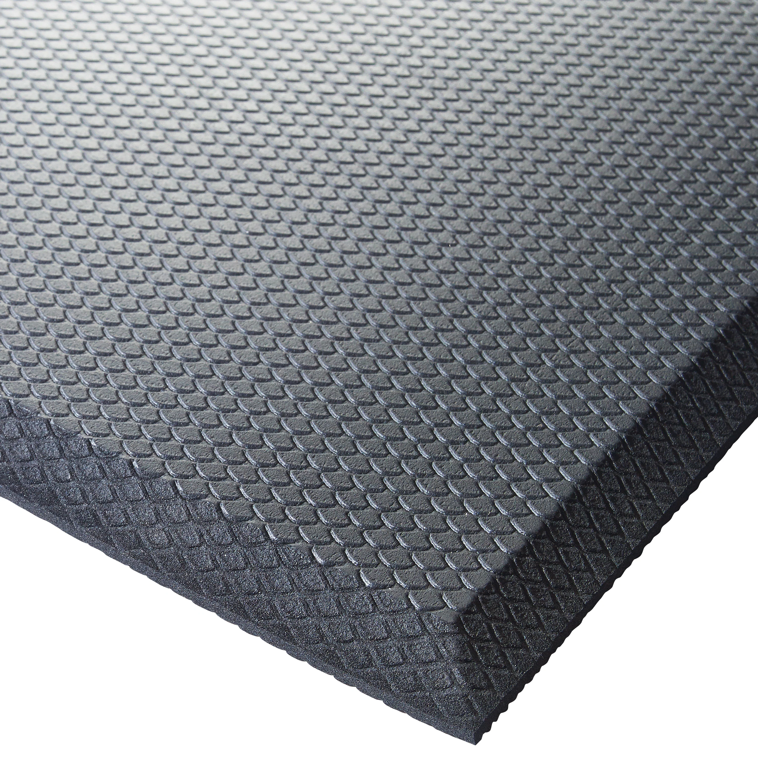 Winco FMG-23K 2 to 3 Inch Floor Mat Anti-slip Beveled Edges Rubber Black - Image 3