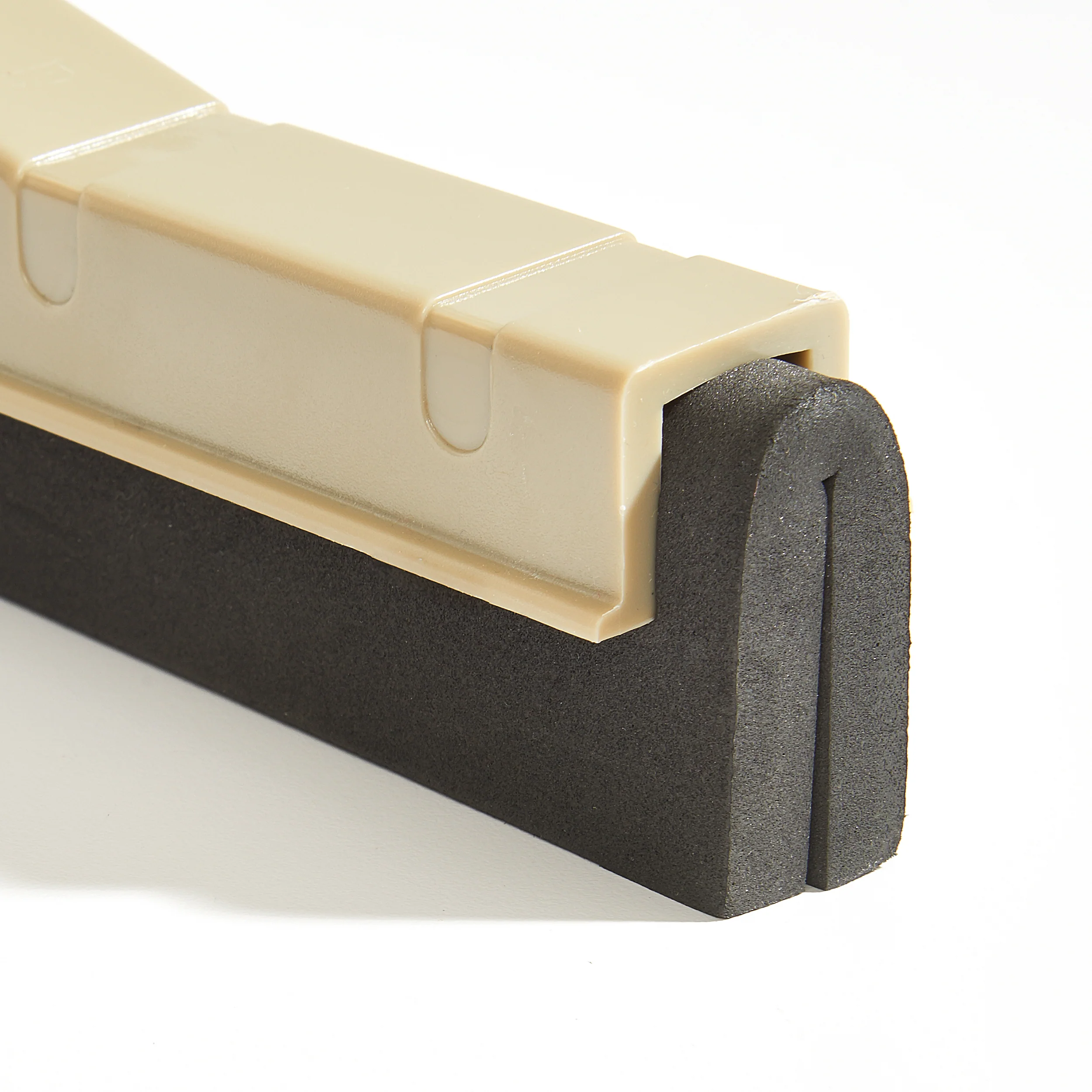 Winco FSS-24DF 22 Inch Floor Squeegee Head Double-foam EVA Blade Plastic Frame - Image 2