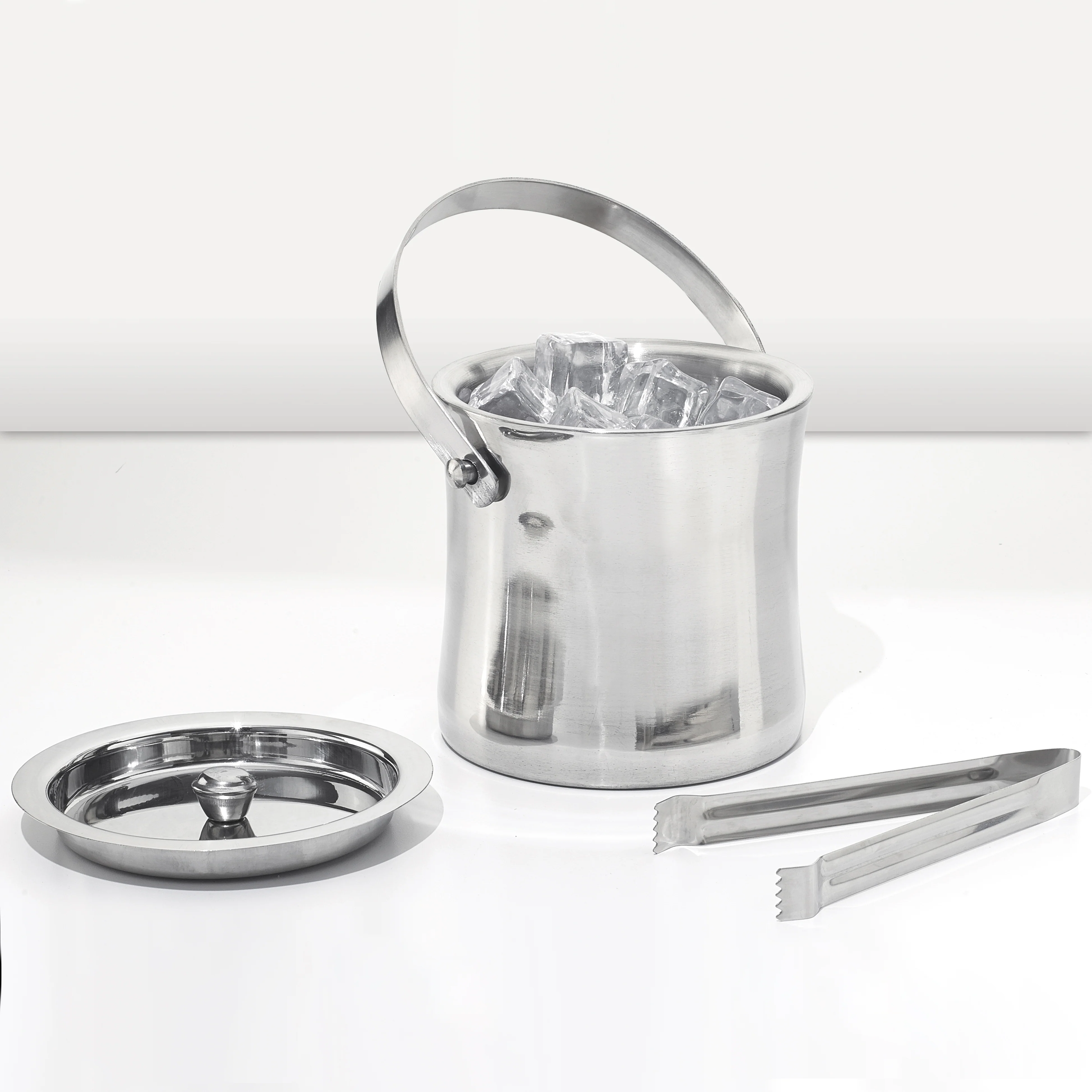 Winco ICB-60 60 Oz Stainless Steel Ice Bucket Double Wall with Cover and Handle - Image 2