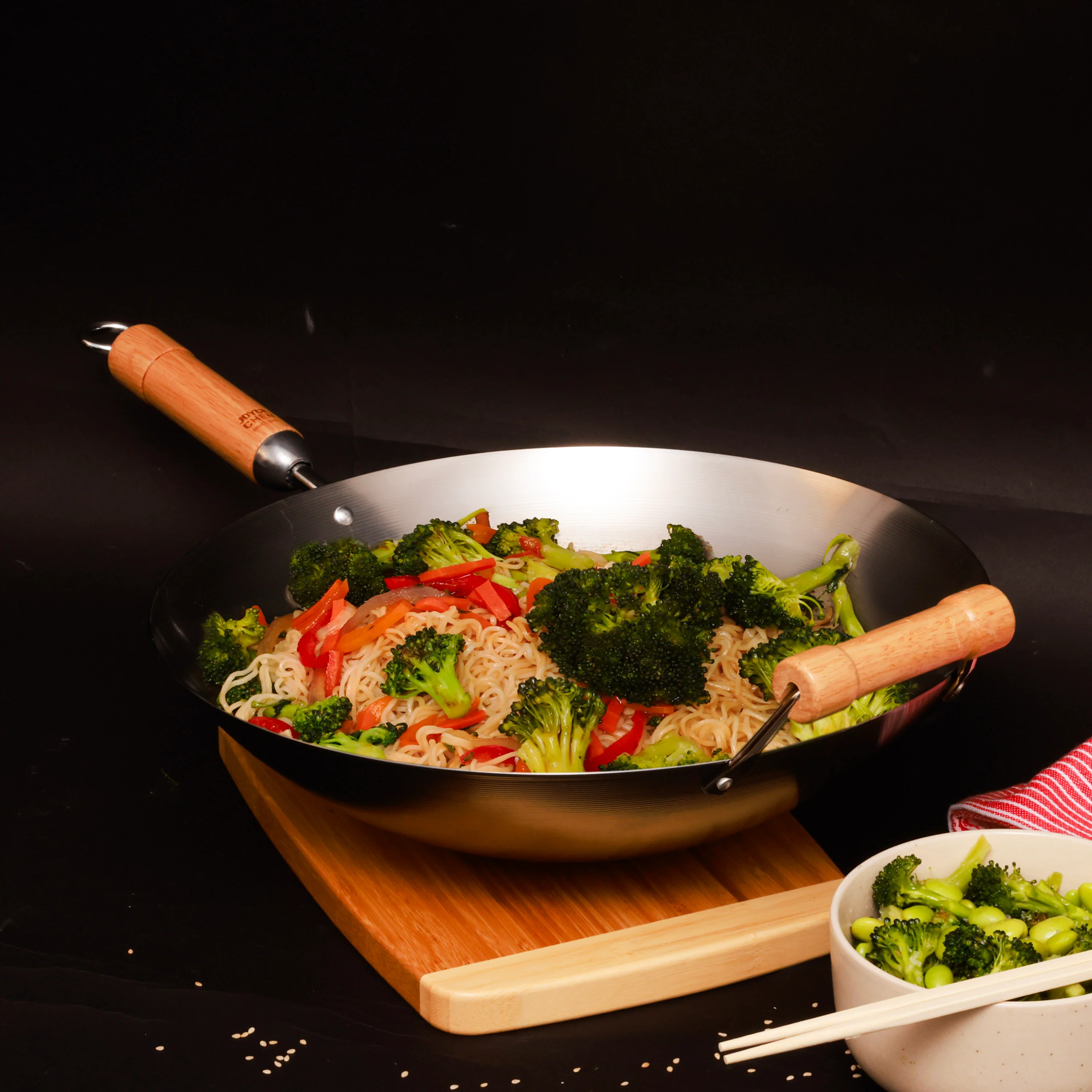 Carbon Steel Wok - Winco J20-1140 14" Round-Bottom, Birch Handles - Image 4