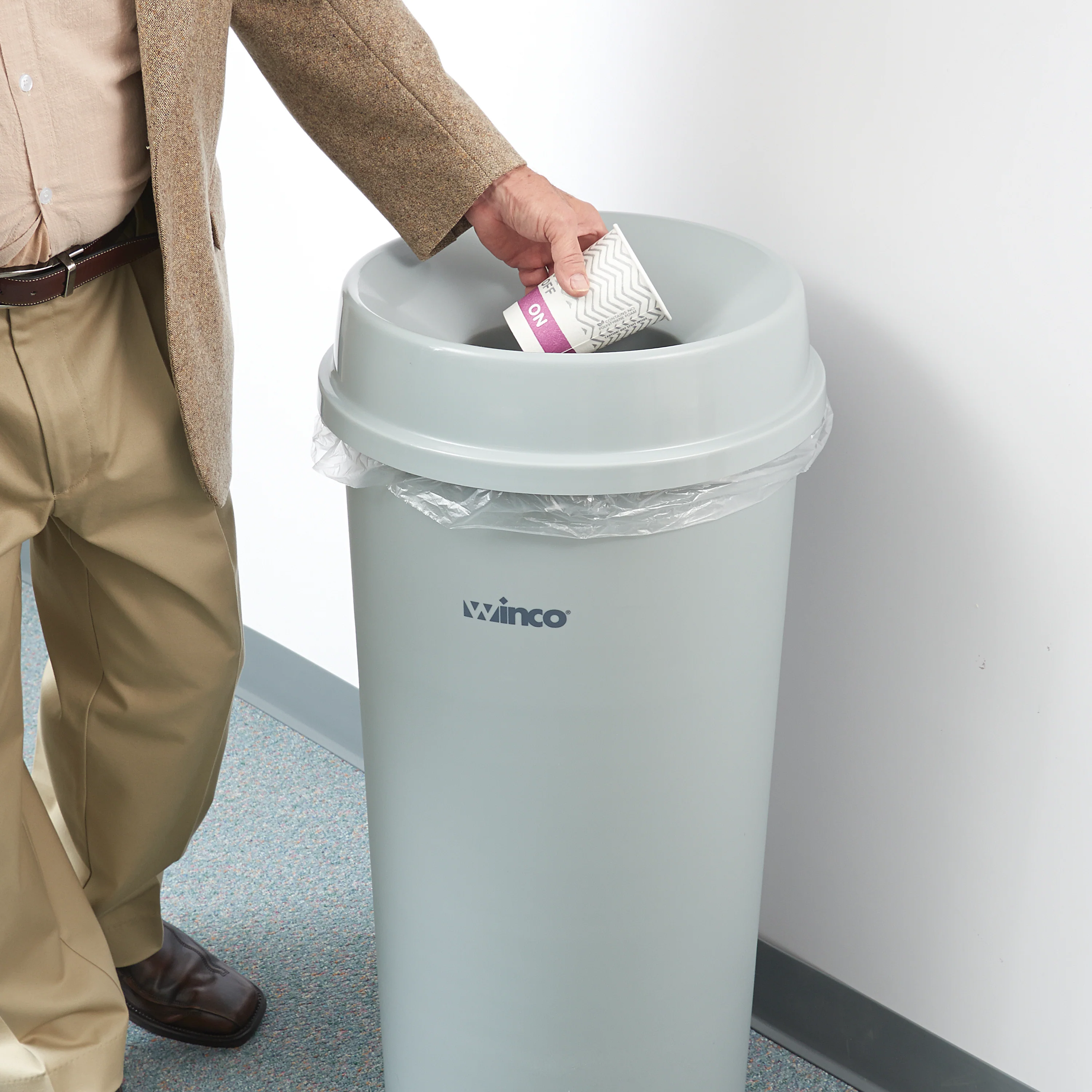 Winco PTCRL-22G Trash Can Cover Funnel Top Plastic Gray - Image 4